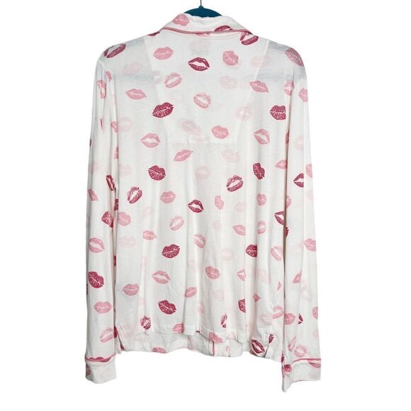 Cozy Zoe Lips Long Sleeve Button Down Pajama Top White and Pink Size Large - Picture 2 of 4
